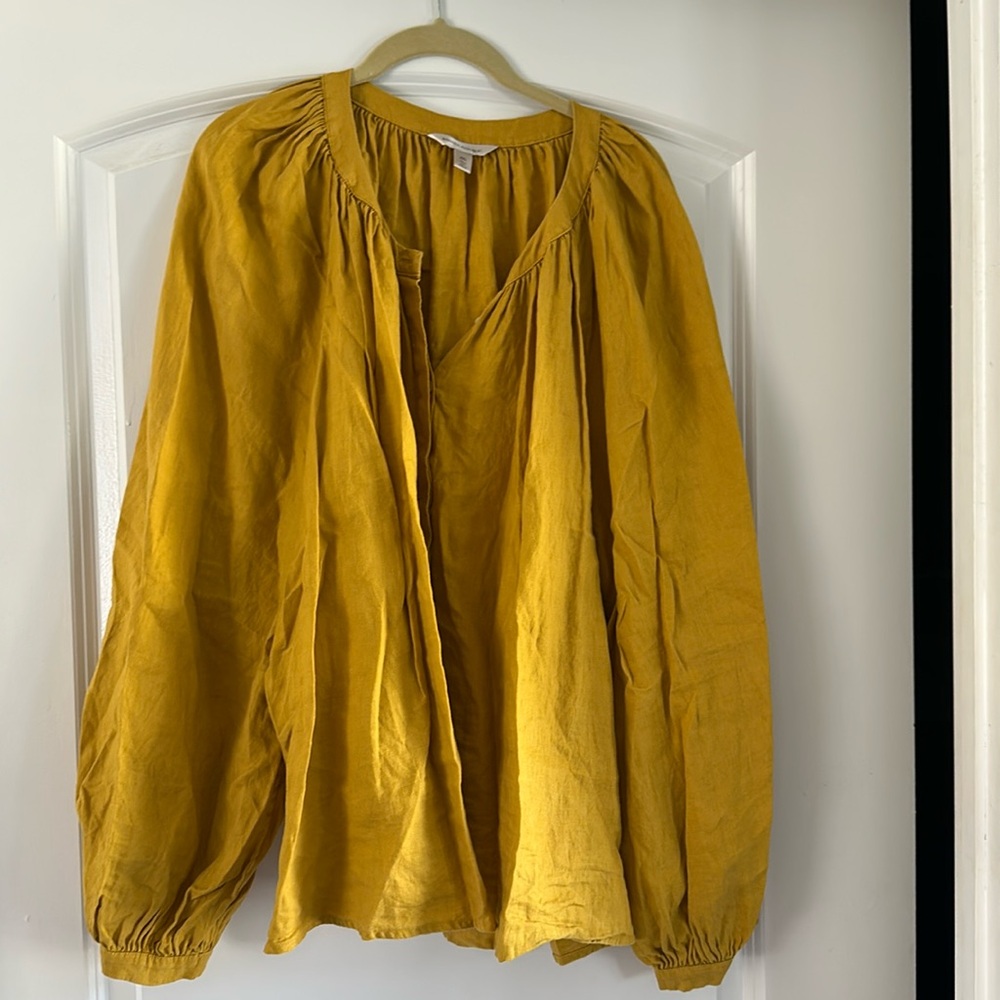 Beautiful mustard colored long sleeve button up blouse, banana, republic shirt